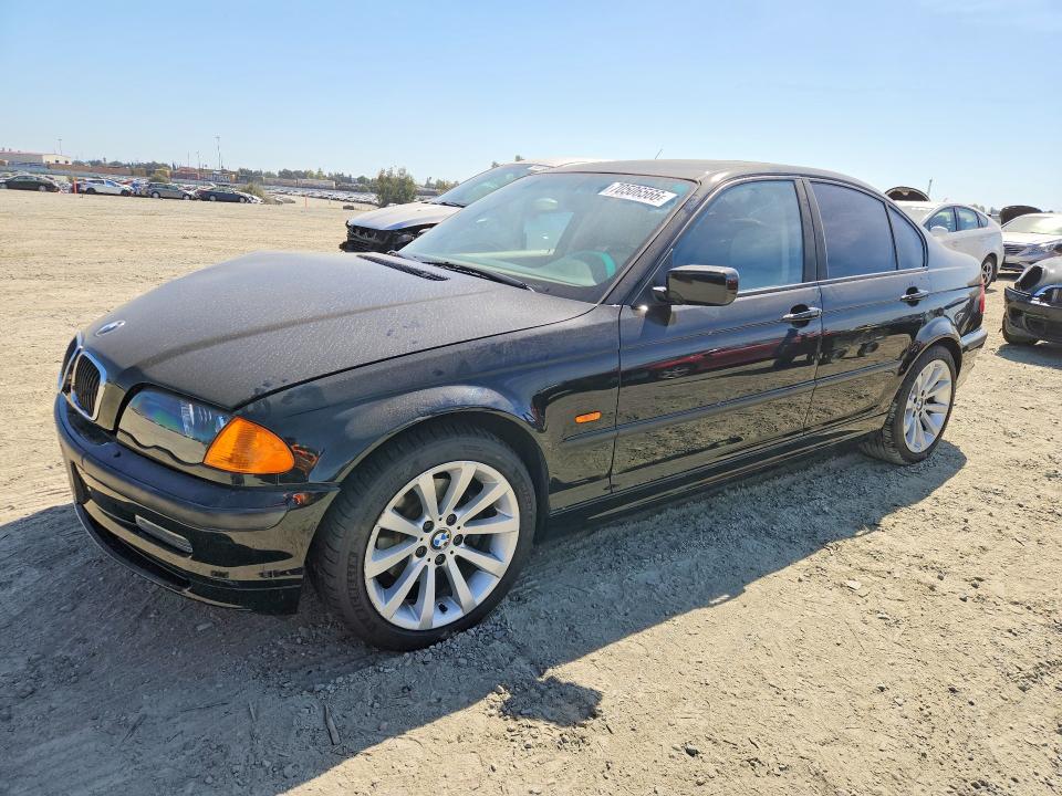 BMW 325 2001 مع رقم تعريف المركبة WBAAV33441FV01541 - صورة من المزاد