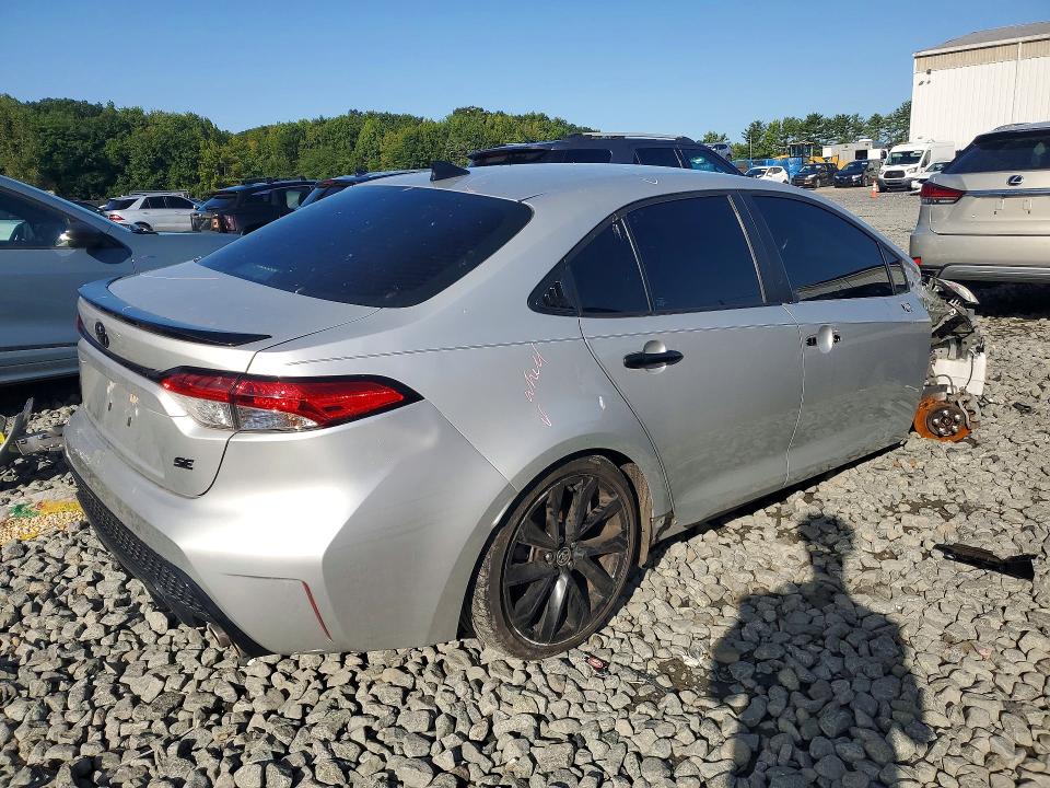 Снимка 3 от търг – 2022 TOYOTA COROLLA с VIN 5YFS4MCE6NP133354
