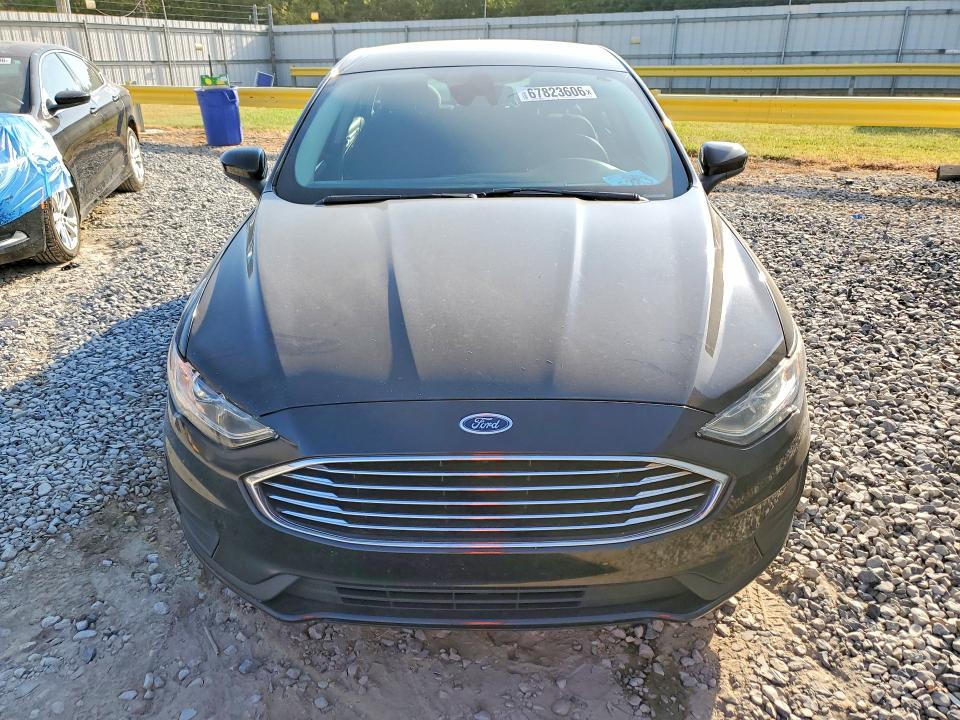 Photo 5 from auction – 2019 FORD FUSION with VIN 3FA6P0HD5KR111827