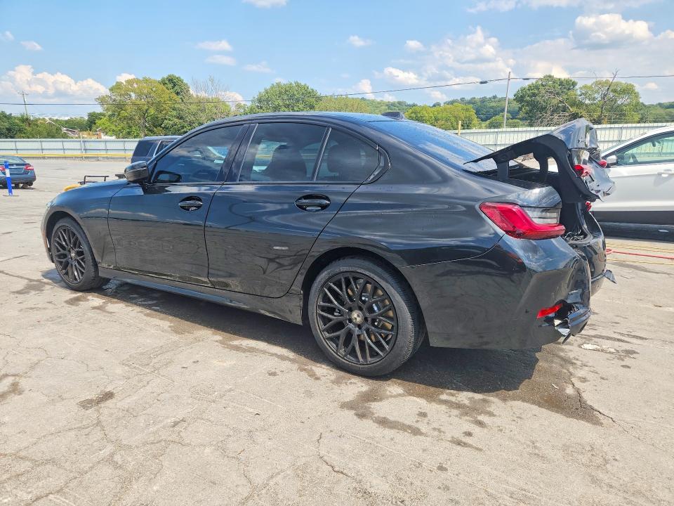 Photo 2 from auction – 2023 BMW 330XI with VIN 3MW89FF07P8D53741