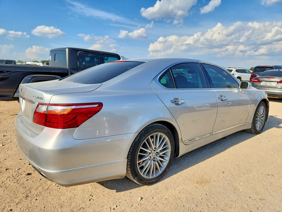 Photo 3 from auction – 2012 LEXUS LS with VIN JTHBL5EF6C5111930