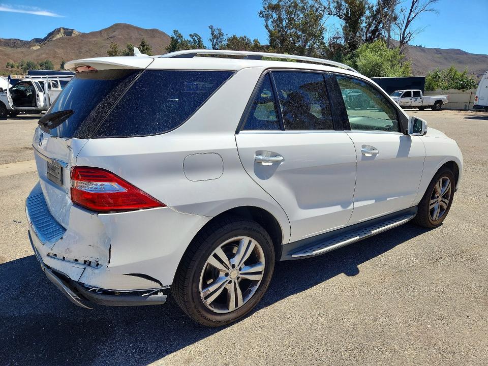 Photo 3 from auction – 2014 MERCEDES-BENZ ML with VIN 4JGDA5HB3EA396648