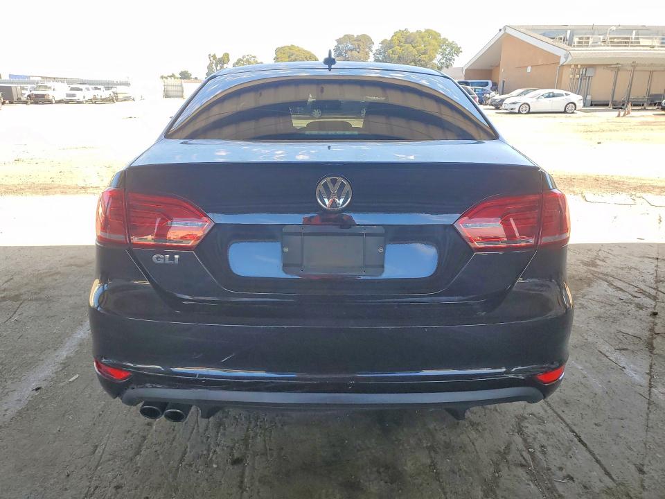 Photo 6 from auction – 2013 VOLKSWAGEN JETTA with VIN 3VW5T7AJ6DM449681