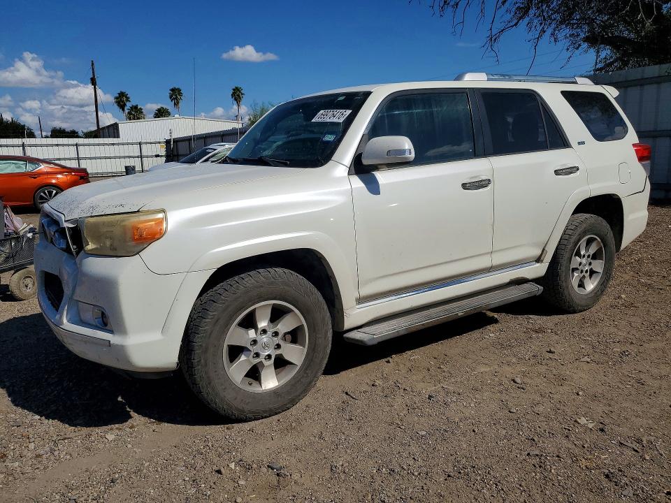 TOYOTA 4RUNNER 2011 с VIN JTEBU5JR8B5048564 - Снимка от търг