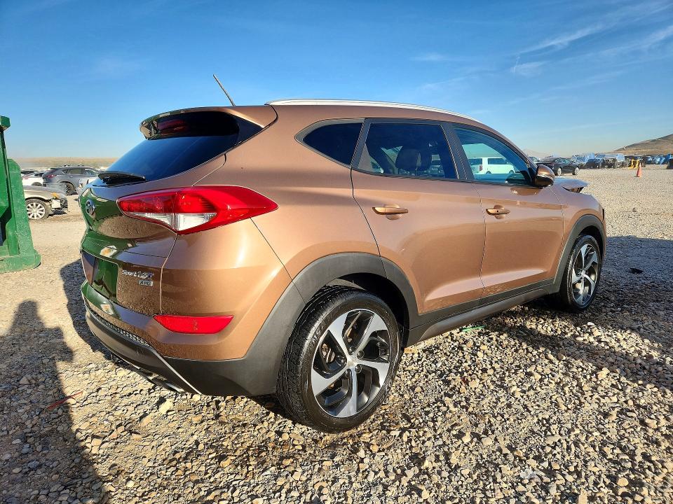 Photo 3 from auction – 2016 HYUNDAI TUCSON with VIN KM8J3CA2XGU105382