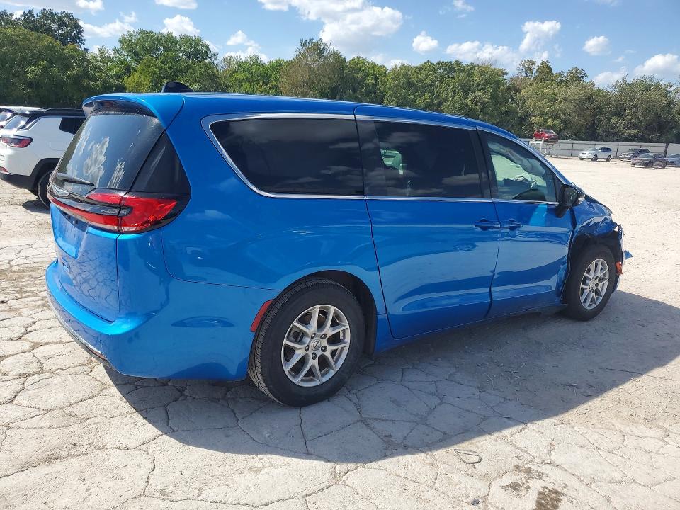 Photo 3 from auction – 2026 CHRYSLER PACIFICA with VIN 2C4RC1BG6TR220865