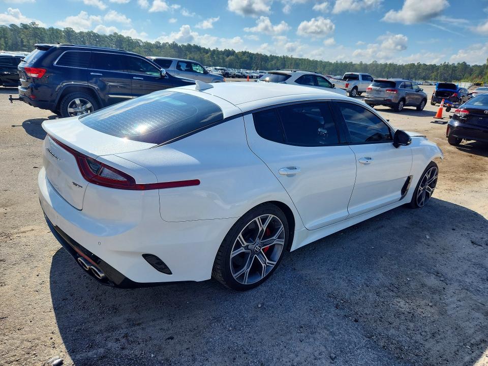 Снимка 3 от търг – 2020 KIA STINGER с VIN KNAE35LC8L6079626
