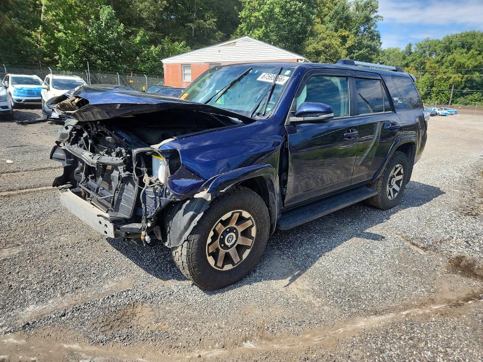 TOYOTA 4RUNNER 2018 with VIN JTEBU5JR0J5493749 - Photo from auction