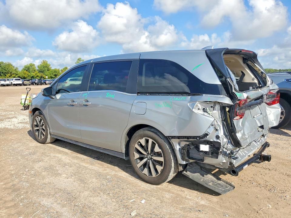 Photo 2 from auction – 2025 HONDA ODYSSEY with VIN 5FNRL6H60SB025687