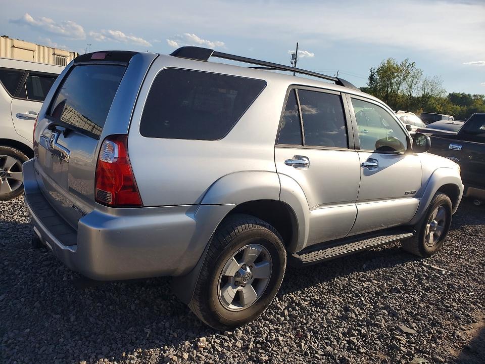 Zdjęcie 3 z aukcji – 2008 TOYOTA 4RUNNER z VIN JTEBU14R48K022316