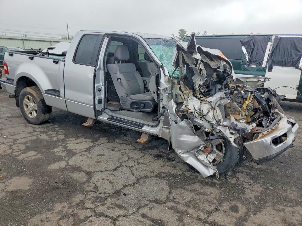 Photo 4 from auction – 2004 FORD F150 with VIN 1FTPX04514KC34643