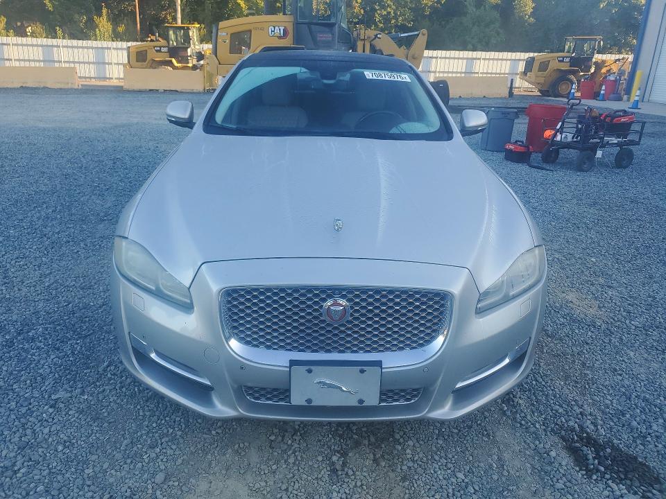 Photo 5 from auction – 2016 JAGUAR XJL with VIN SAJWA2G72G8V96327