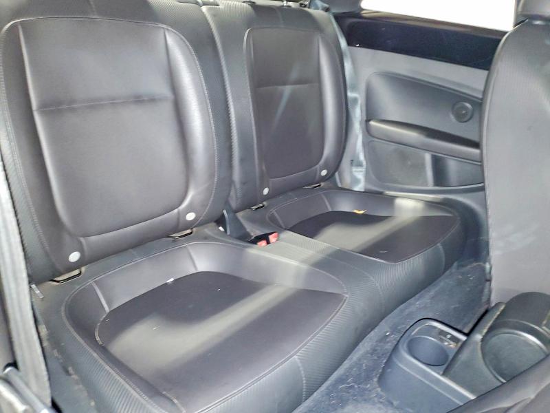 Photo 10 from auction – 2014 VOLKSWAGEN BEETLE with VIN 3VWJ17AT1EM660214