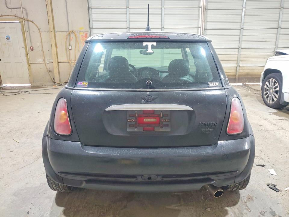 Photo 6 from auction – 2006 MINI COOPER with VIN WMWRC33586TK66653