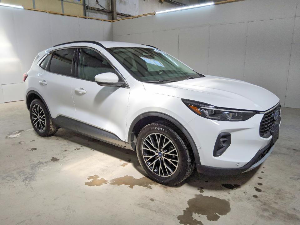 Photo 4 from auction – 2023 FORD ESCAPE with VIN 1FMCU0E11PUB06264