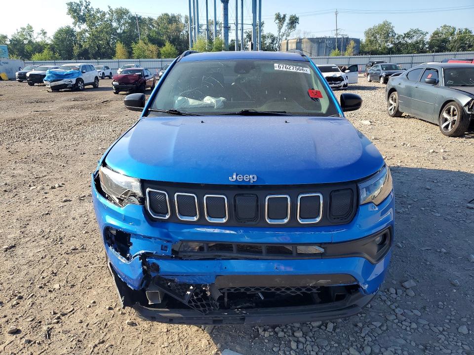 Foto 5 de la subasta – 2022 JEEP COMPASS con VIN 3C4NJDBB9NT216948
