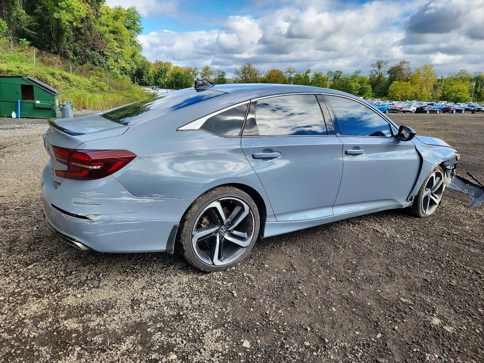 Снимка 3 от търг – 2022 HONDA ACCORD с VIN 1HGCV1F44NA042995