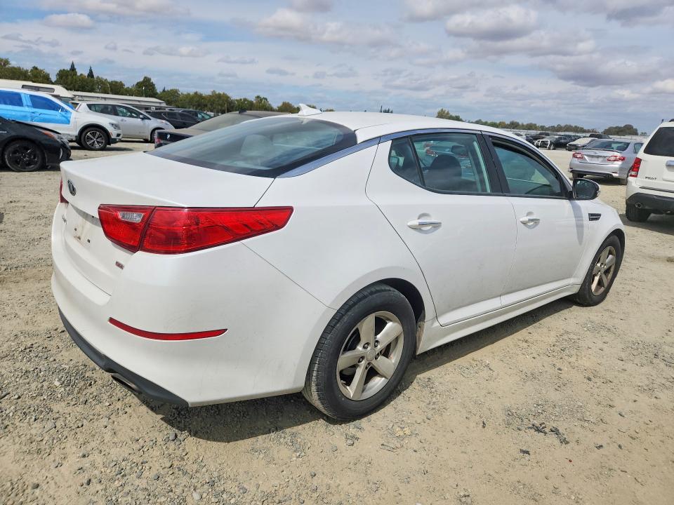 Photo 3 from auction – 2015 KIA OPTIMA with VIN KNAGM4A72F5664153