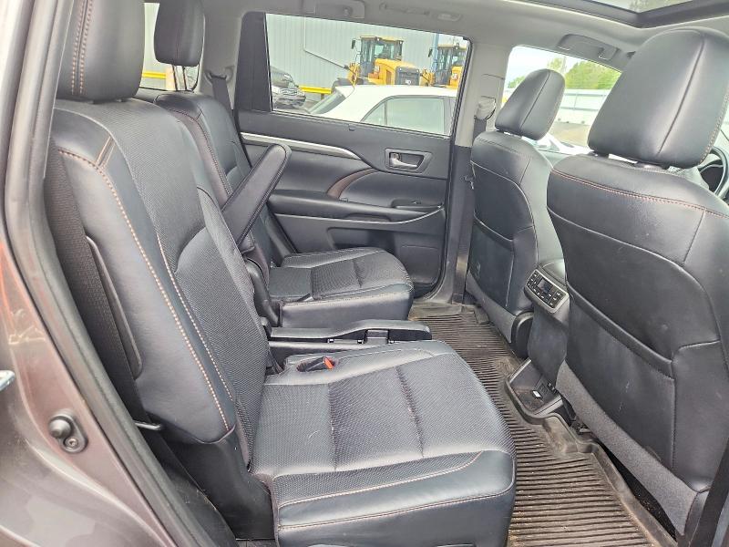 Photo 10 from auction – 2019 TOYOTA HIGHLANDER HYBRID with VIN 5TDDGRFH3KS062913