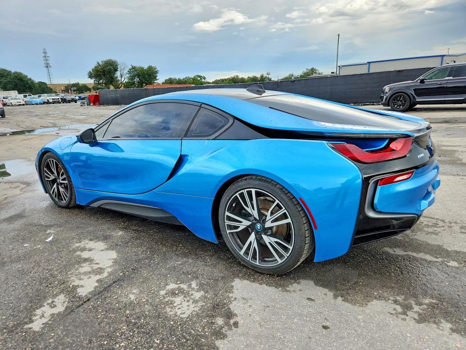 Photo 2 from auction – 2015 BMW I8 with VIN WBY2Z2C57FV674481