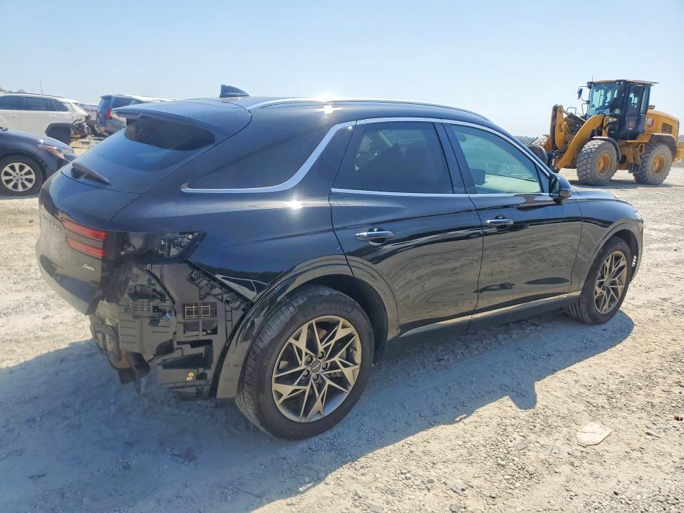 Photo 3 from auction – 2023 GENESIS GV70 with VIN KMUMADTB7PU084241