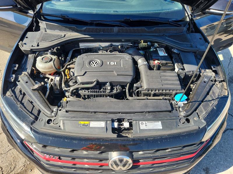 Zdjęcie 11 z aukcji – 2019 VOLKS JETTA z VIN 3VW5T7BU6KM232041