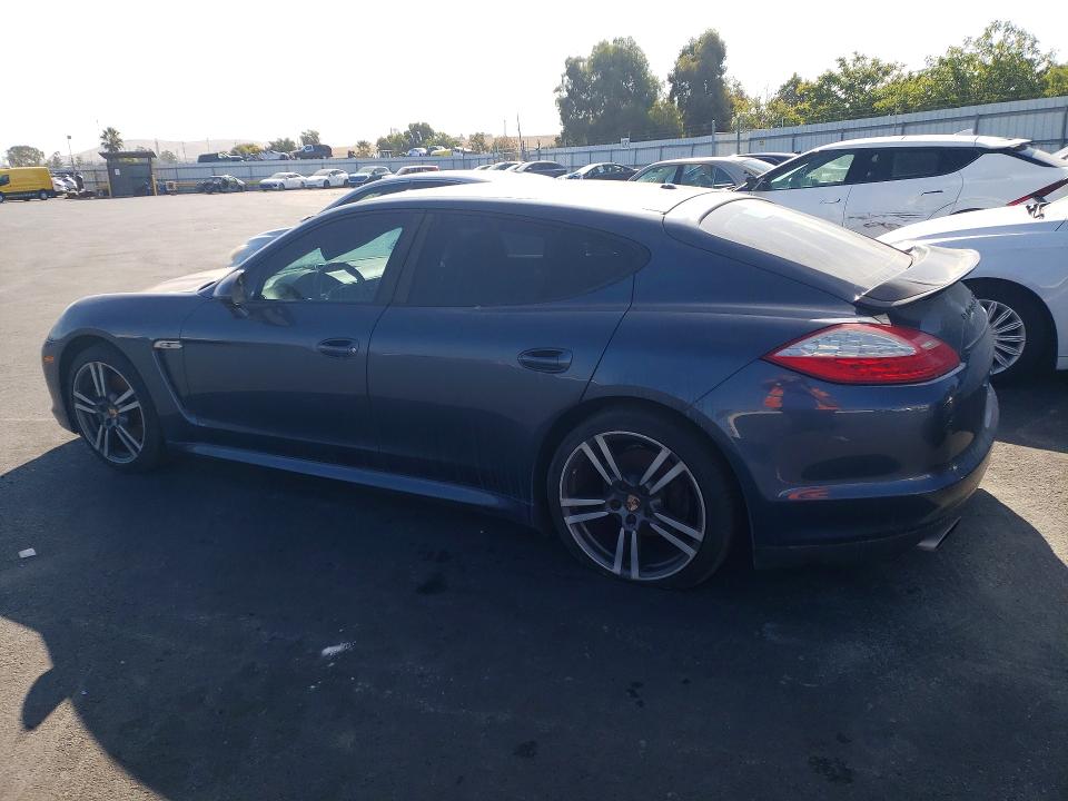 Zdjęcie 2 z aukcji – 2013 PORSCHE PANAMERA z VIN WP0AA2A71DL012316