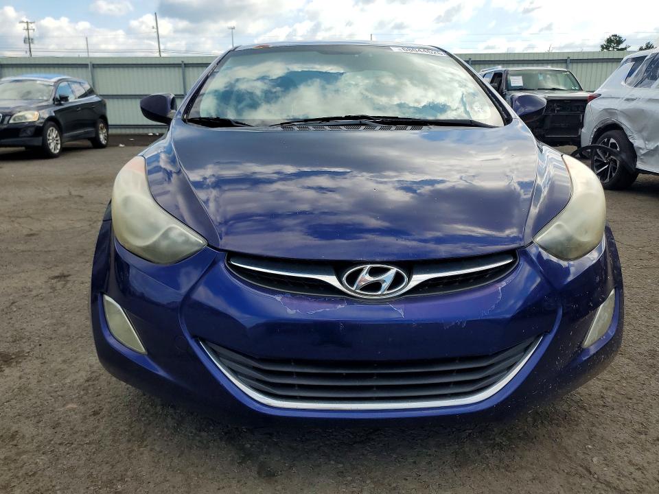 Photo 5 from auction – 2012 HYUNDAI ELANTRA with VIN 5NPDH4AE8CH103282