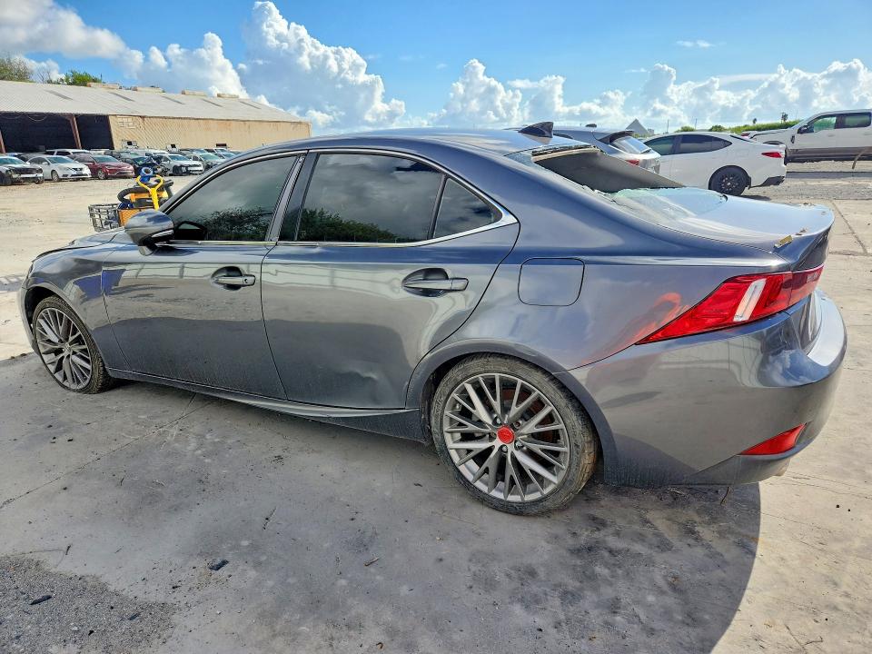 Foto 2 de la subasta – 2015 LEXUS IS con VIN JTHBF1D26F5076034