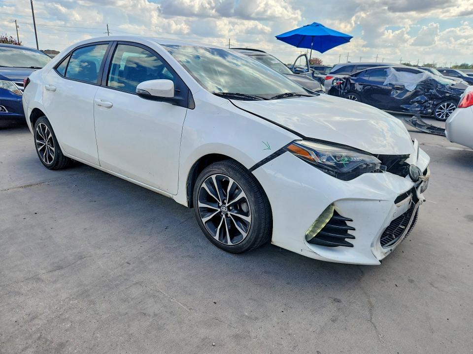 Photo 4 from auction – 2017 TOYOTA COROLLA with VIN 5YFBURHEXHP629686