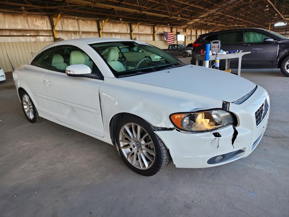 Photo 4 from auction – 2008 VOLVO C70 with VIN YV1MC67238J044108