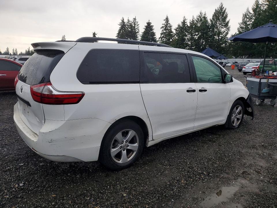 Photo 3 from auction – 2016 TOYOTA SIENNA with VIN 5TDZK3DC1GS748352