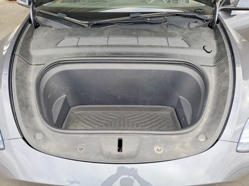 Photo 11 from auction – 2022 TESLA MODEL Y with VIN 7SAYGAEE5NF520554