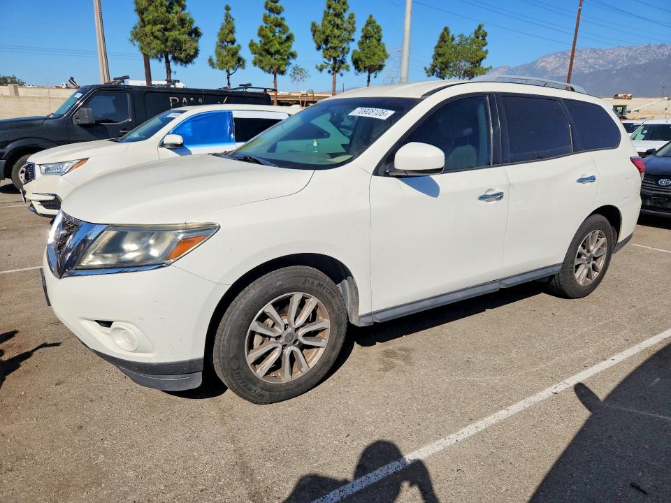 NISSAN PATHFINDER 2015 с VIN 5N1AR2MM7FC710891 - Снимка от търг