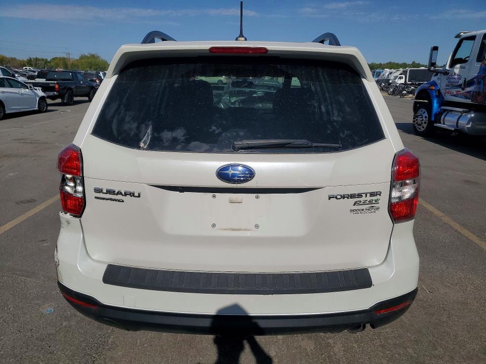 Снимка 6 от търг – 2014 SUBARU FORESTER с VIN JF2SJAJC7EH525331
