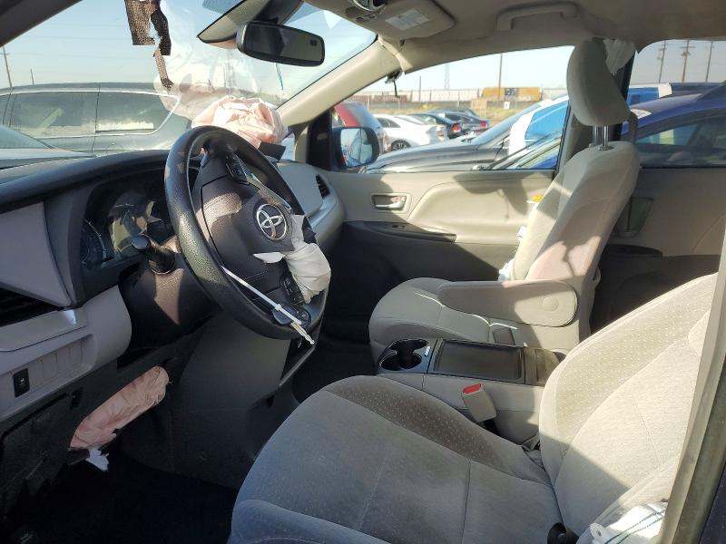 Photo 7 from auction – 2018 TOYOTA SIENNA with VIN 5TDKZ3DC1JS923607