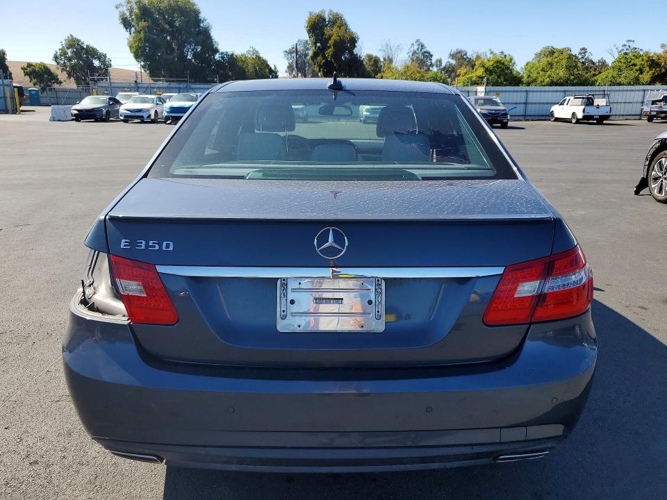Zdjęcie 6 z aukcji – 2012 MERCEDES-BENZ E z VIN WDDHF5KB2CA603632