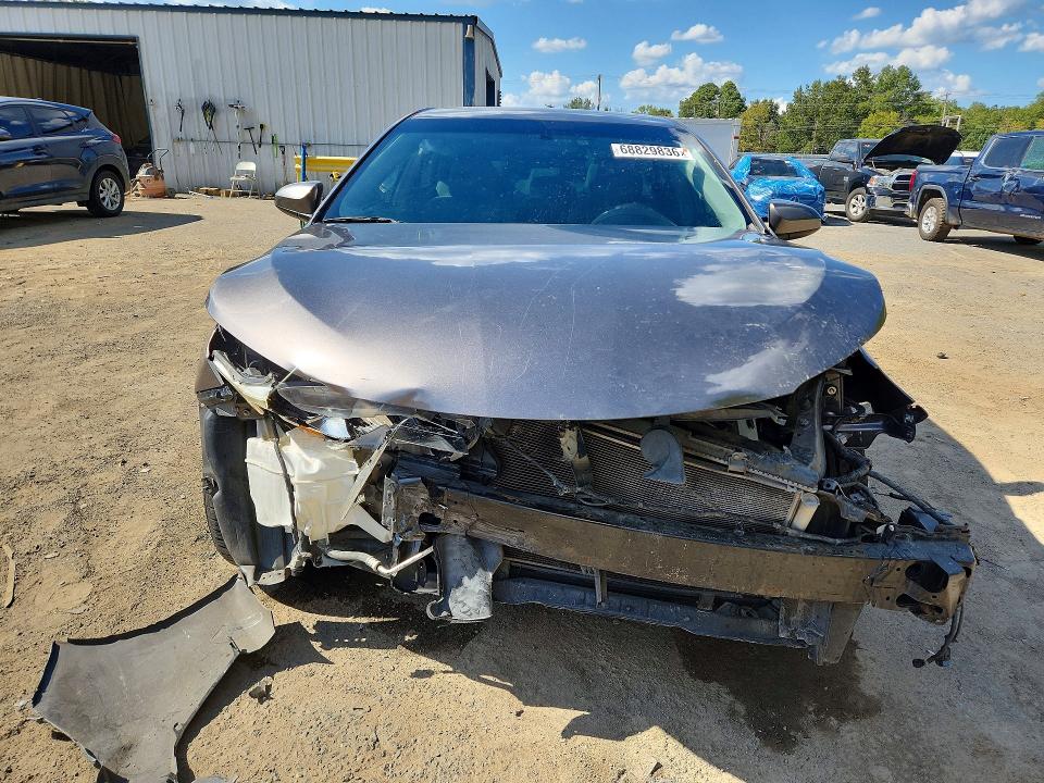 Photo 5 from auction – 2017 TOYOTA CAMRY with VIN 4T1BF1FK7HU699617