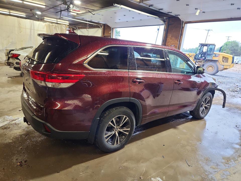 صورة رقم 3 من المزاد - 2017 TOYOTA HIGHLANDER مع VIN 5TDBZRFH5HS472574