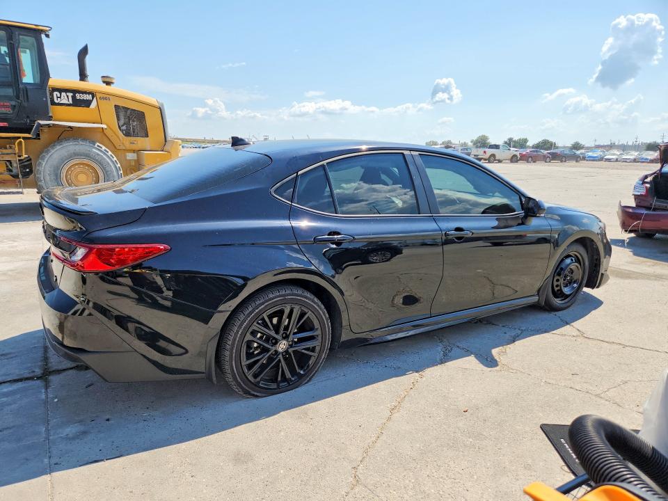 Foto 3 de la subasta – 2026 TOYOTA CAMRY con VIN 4T1DAACKXTU686347