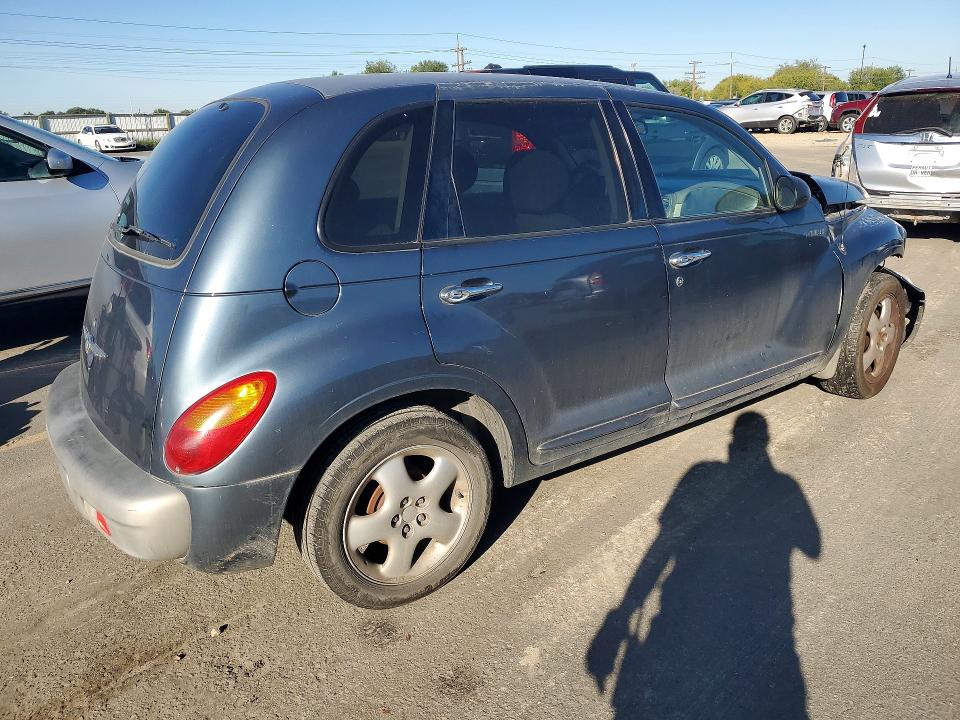 Photo 3 from auction – 2002 CHRYSLER PT CRUISER with VIN 3C4FY58B62T328812