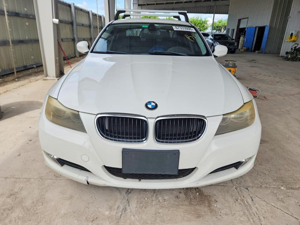 Photo 5 from auction – 2011 BMW 328 with VIN WBAPH7G5XBNM56155
