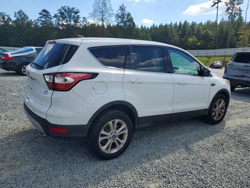 صورة رقم 3 من المزاد - 2017 FORD ESCAPE مع VIN 1FMCU0GD6HUE55977