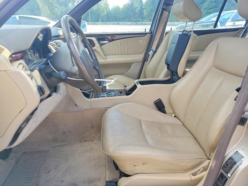 Photo 7 from auction – 1997 MERCEDES-BENZ E with VIN WDBJF55F5VA351290