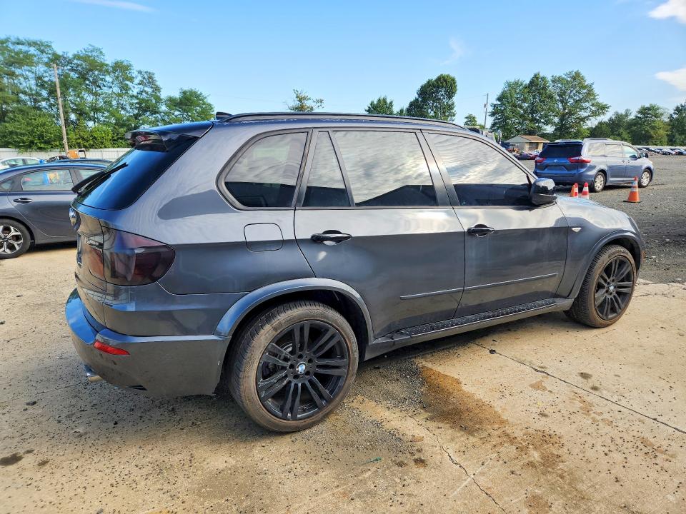 Фото 3 с аукциона – 2011 BMW X5 с VIN 5UXZV4C59BL739360