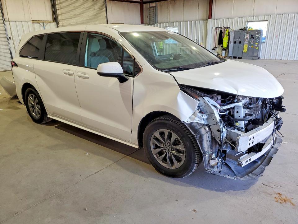 Zdjęcie 4 z aukcji – 2025 TOYOTA SIENNA z VIN 5TDKSKFC3SS175889