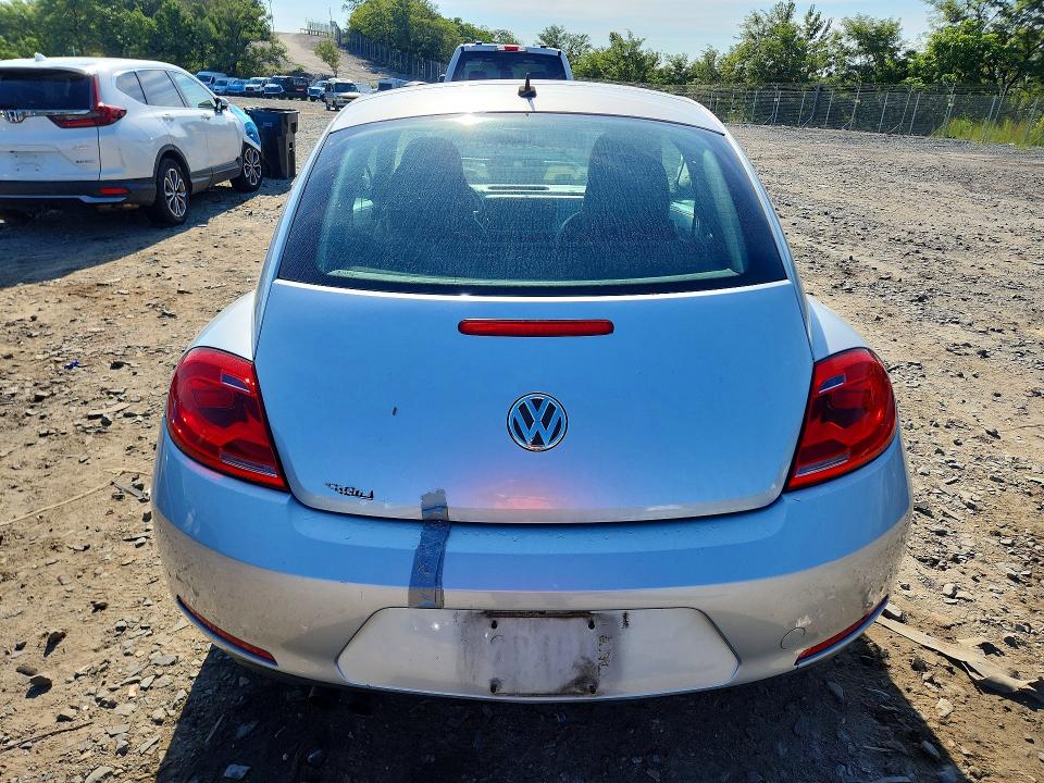 Photo 6 from auction – 2012 VOLKSWAGEN BEETLE with VIN 3VWJP7AT3CM605792