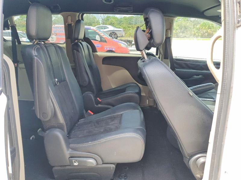 Photo 11 from auction – 2018 DODGE GRAND CARAVAN with VIN 2C4RDGCG1JR179282
