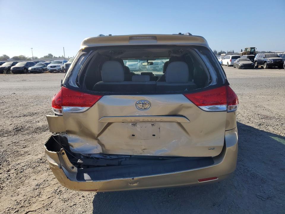 Photo 6 from auction – 2012 TOYOTA SIENNA with VIN 5TDKK3DC9CS209151