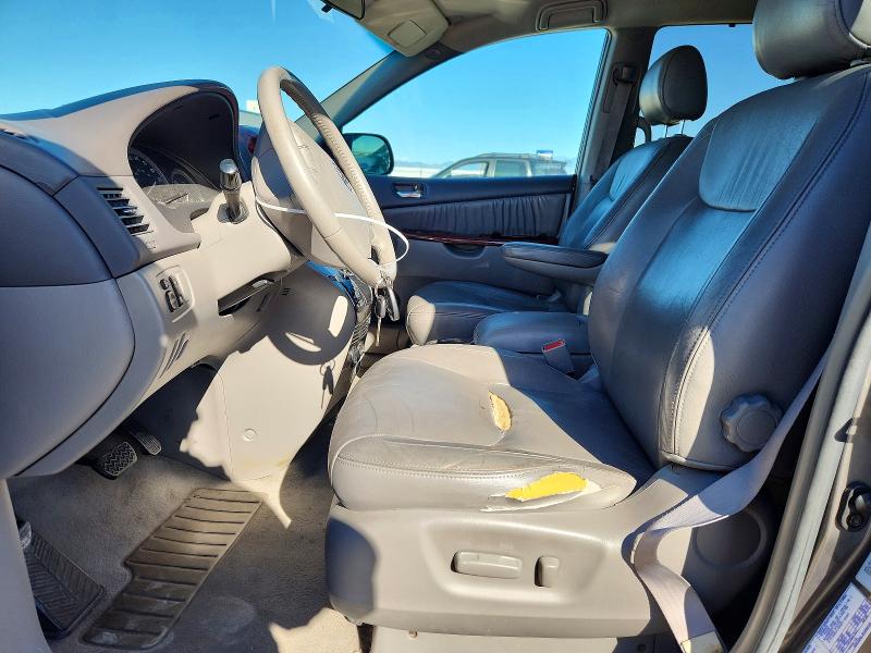 Photo 7 from auction – 2004 TOYOTA SIENNA with VIN 5TDZA22C04S200046
